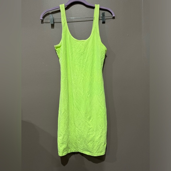 Small Victoria secret pink body con neon lime green dress - Picture 4 of 4
